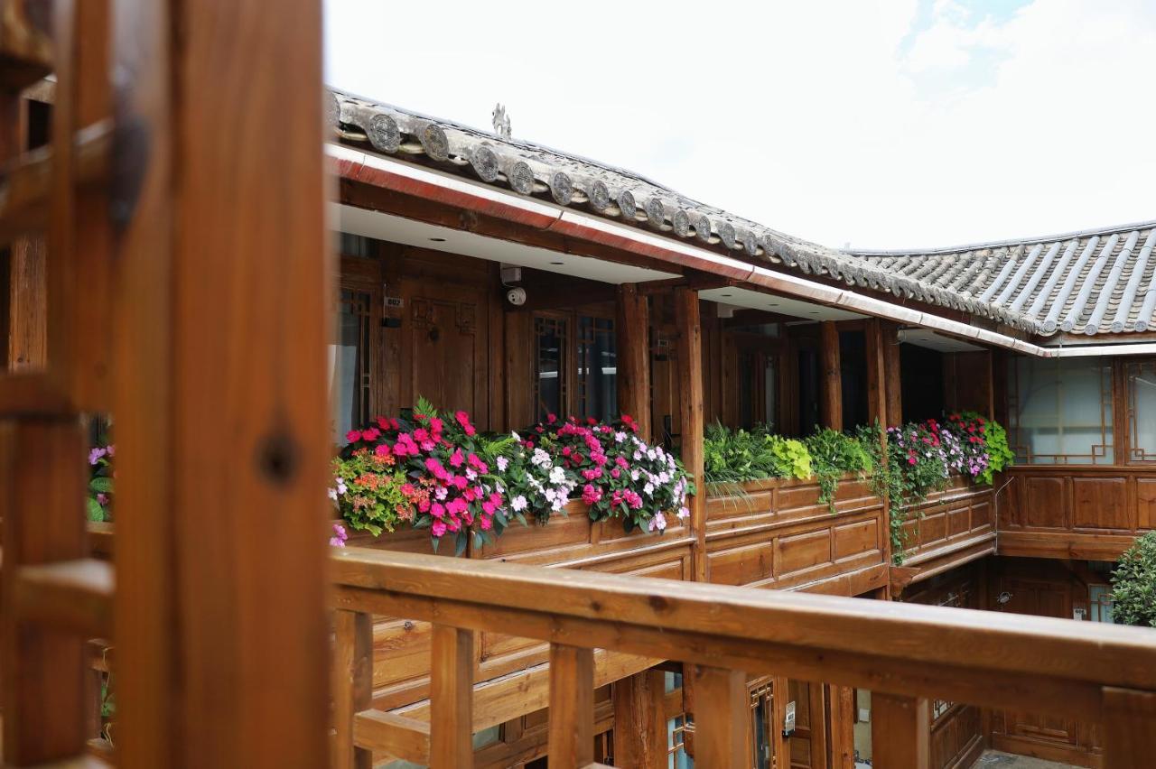Xiluxiaoxie Saturday 3Nights Airport Free Transfer Apartment Lijiang  Bagian luar foto